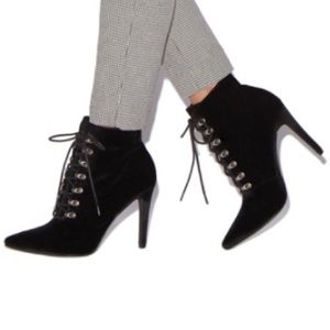 ✨NWOB✨ Lace-up Velvet Booties